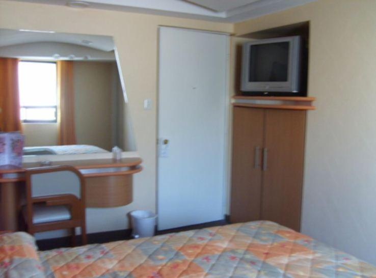 Hotel Terminal De פואבלה מראה חיצוני תמונה
