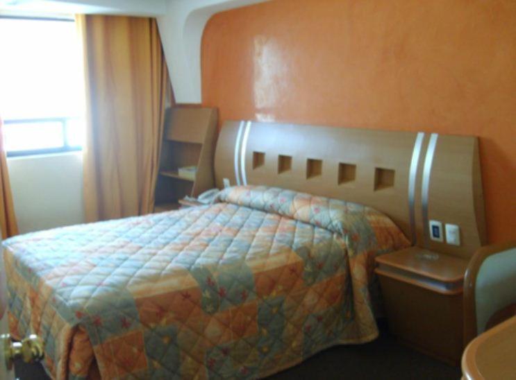 Hotel Terminal De פואבלה מראה חיצוני תמונה